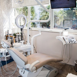 Consultório by Dr. Alysson Resende
