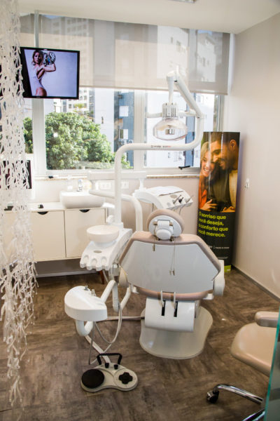 Consultório Top Doctor emerald by Dr. Alysson Resende